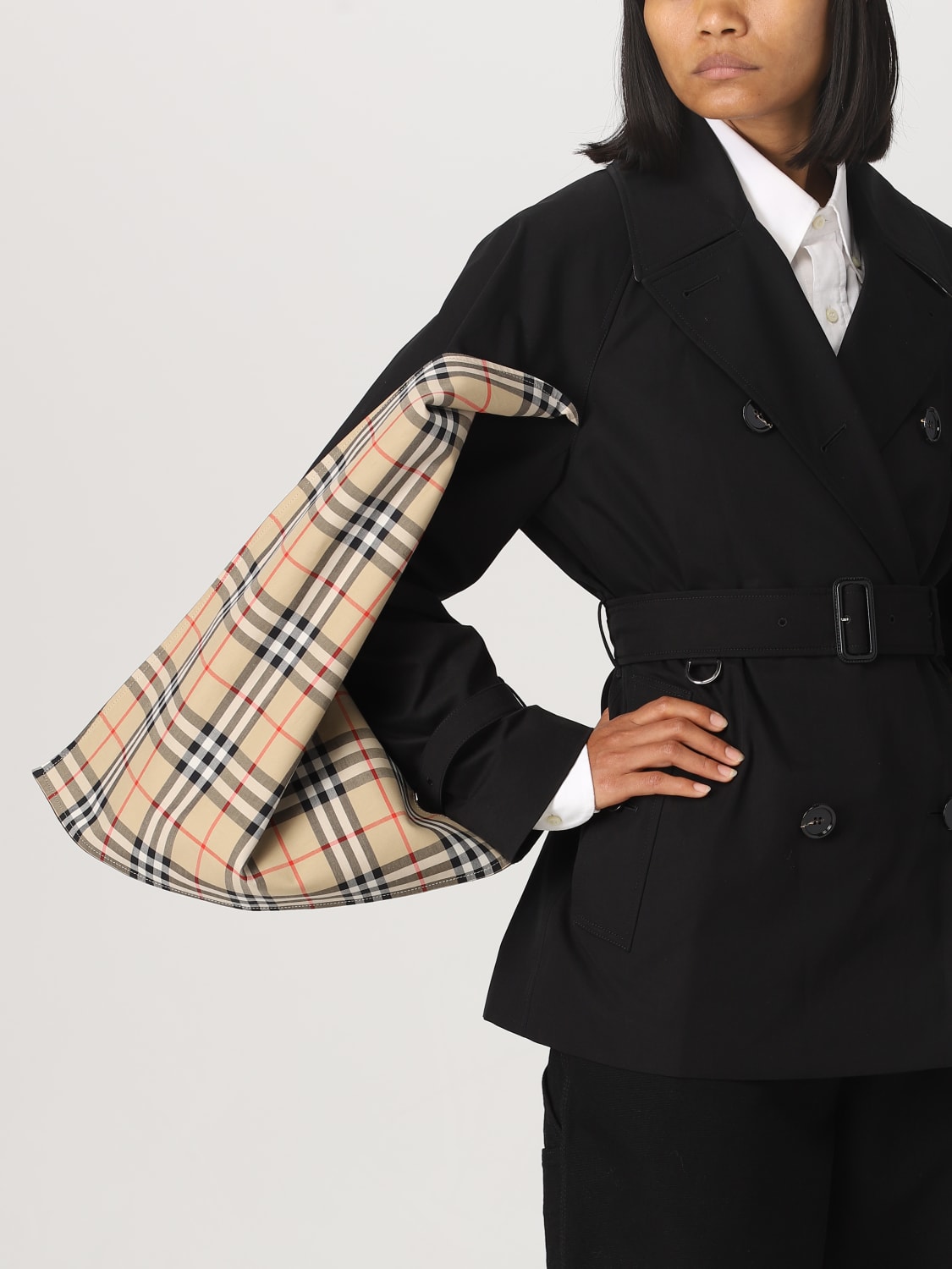 BURBERRY: double-breasted trench coat in gabardine - Black | trench coat online at GIGLIO.COM