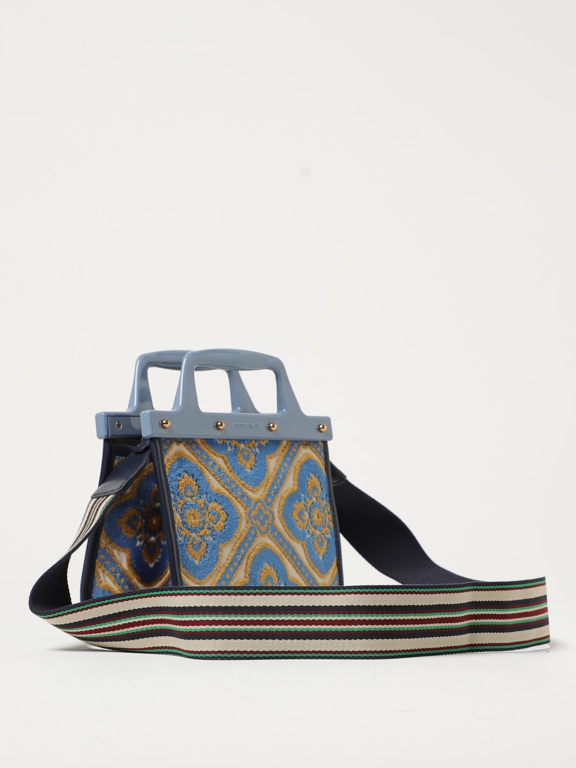 ETRO AND MYTHERESA LAUNCH ¨LOVE TROTTER¨ BAGS - Numéro Netherlands