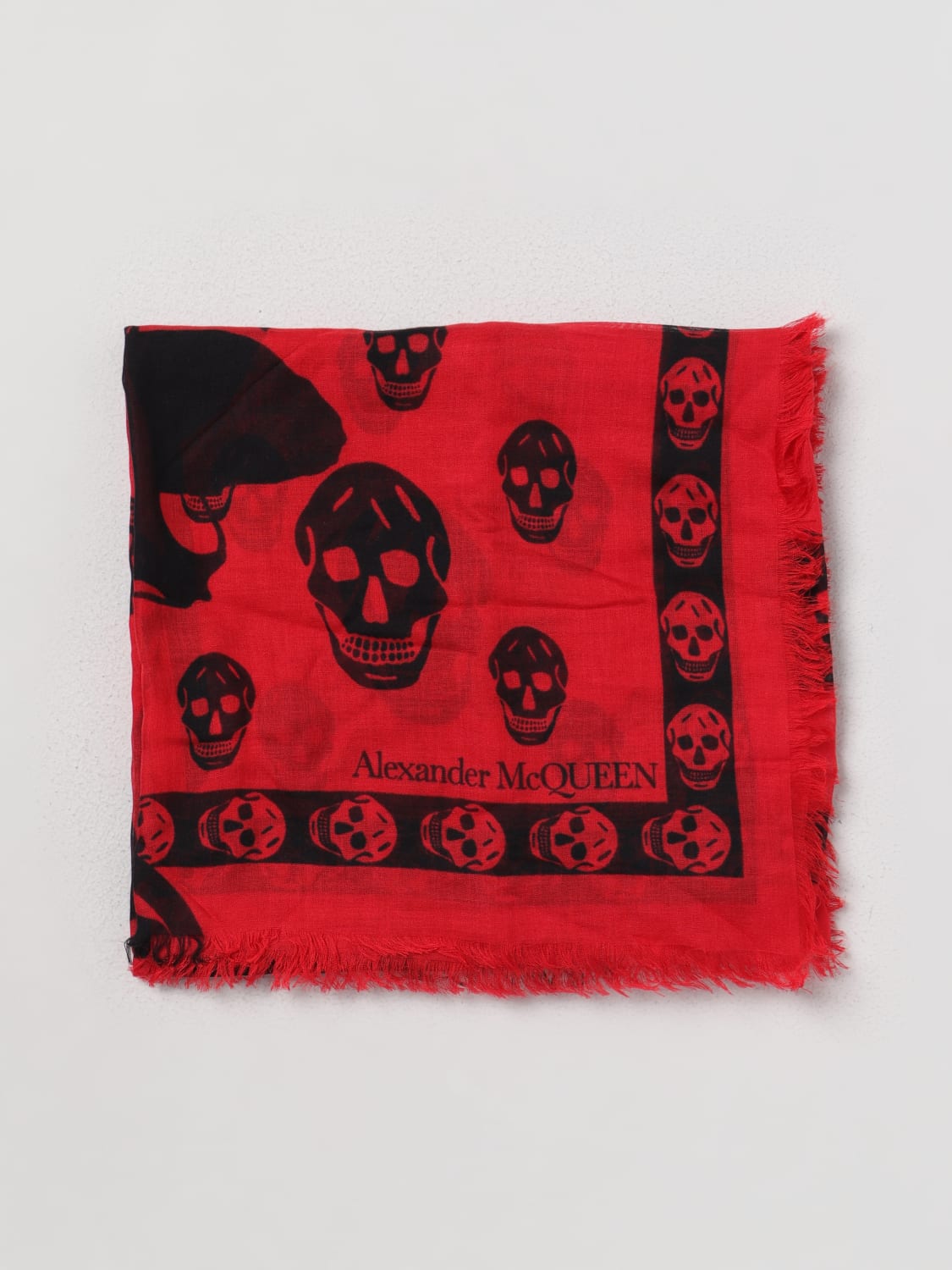 Buy Alexander McQueen Skull Silk Blend Scarf 'Black/Red