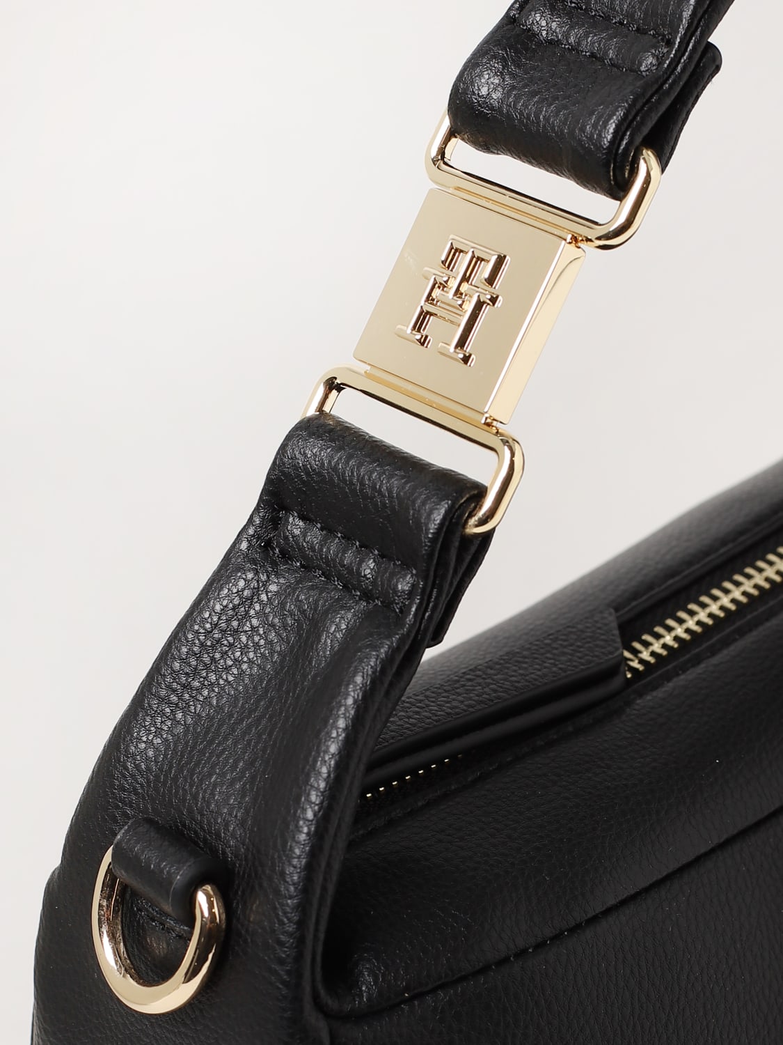 TOMMY HILFIGER: shoulder bag for woman - Black | Tommy Hilfiger ...