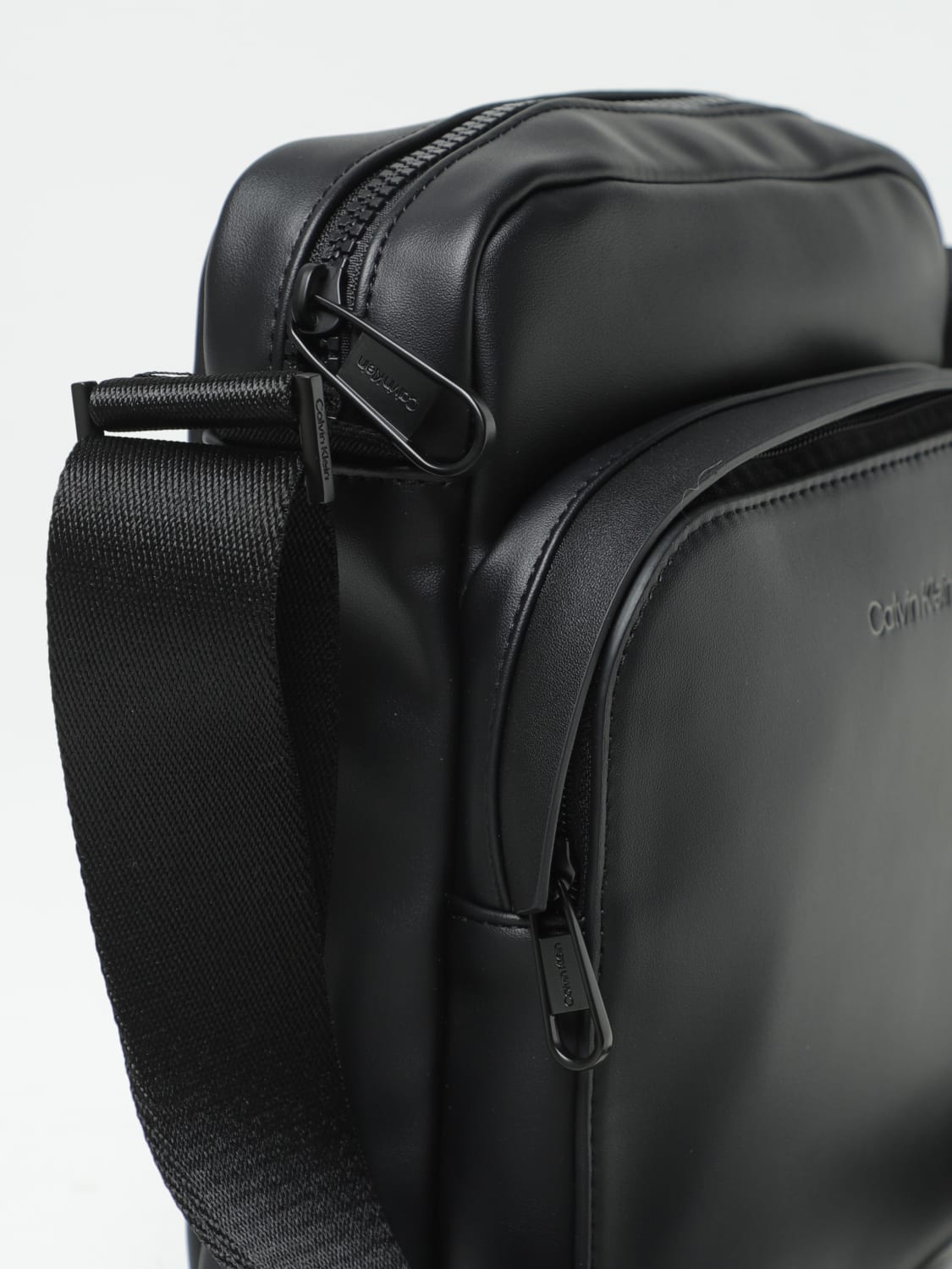 CALVIN KLEIN: shoulder bag for men - Black  Calvin Klein shoulder bag  K50K510525 online at