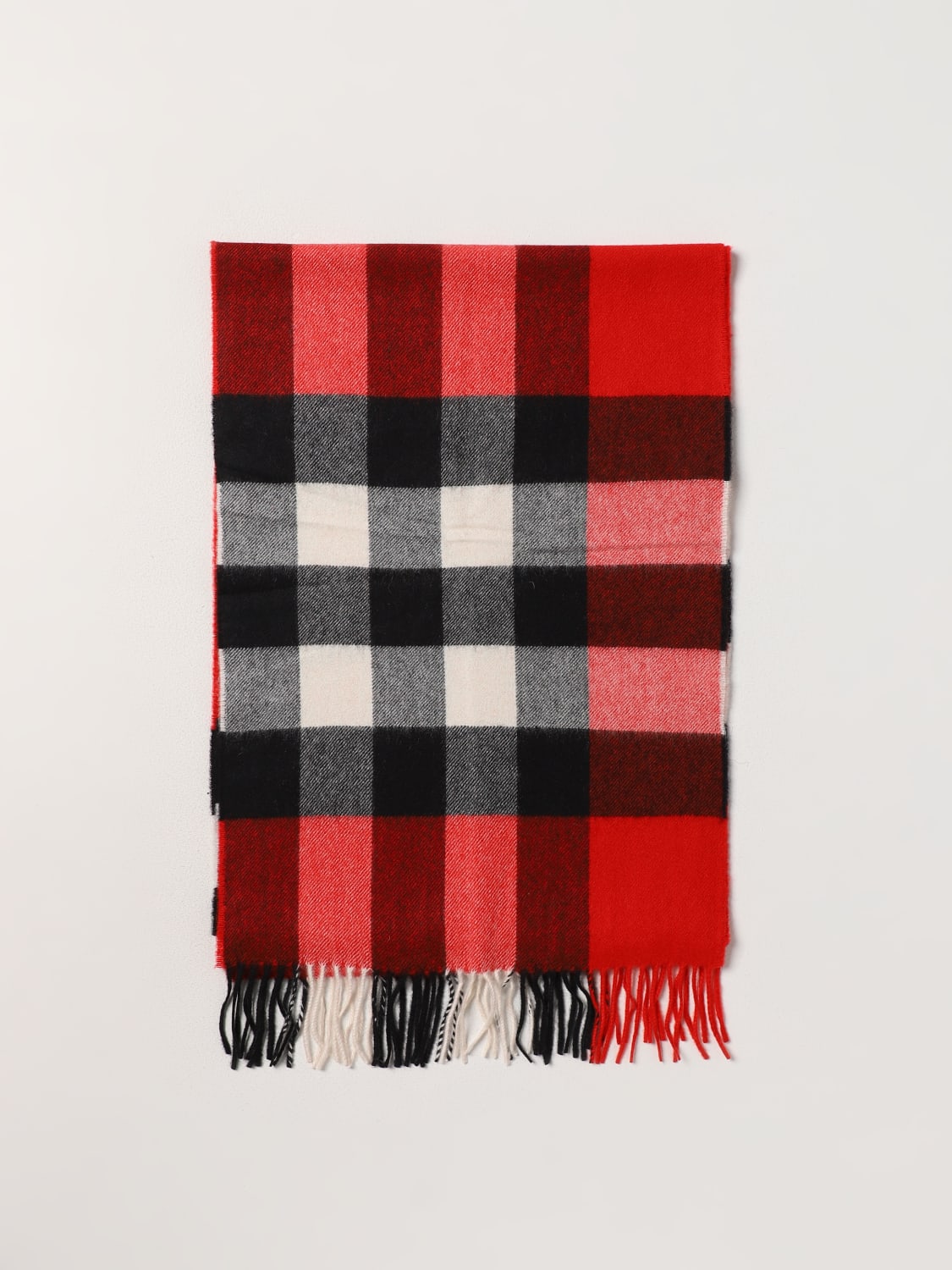 BURBERRY: cashmere scarf - Red | Burberry 8077894 online at GIGLIO.COM