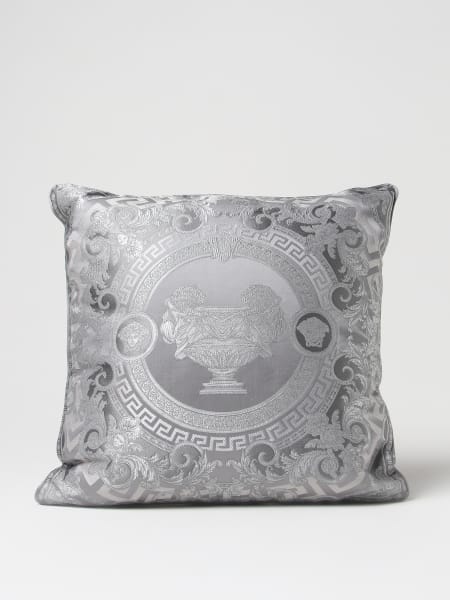 Cushions lifestyle Versace Home