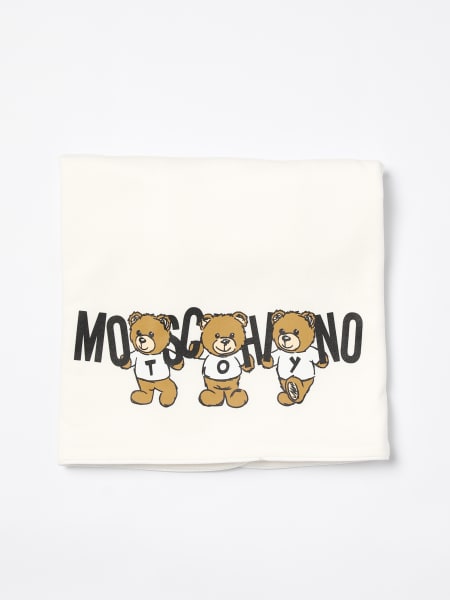 Bedcovers and blankets lifestyle Moschino