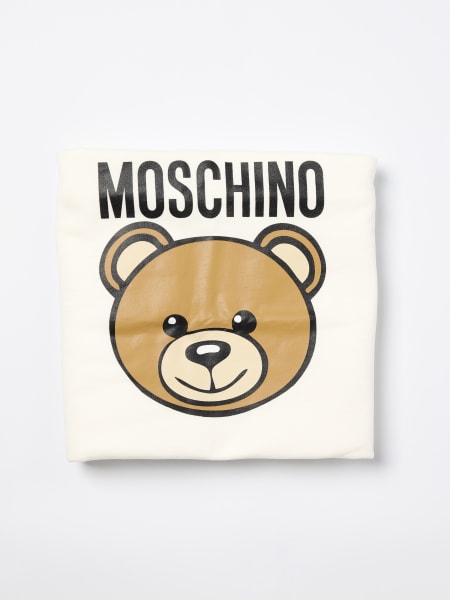 Bedcovers and blankets lifestyle Moschino