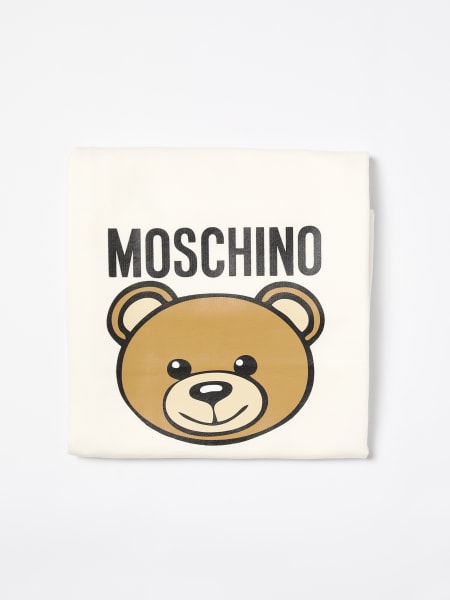 Bedcovers and blankets lifestyle Moschino