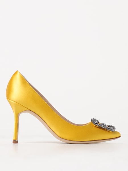 Manolo Blahnik Hangisi pumps in satin with broche