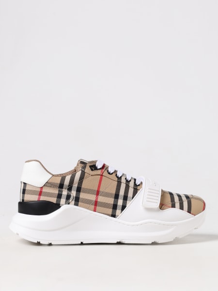 Trainers men Burberry