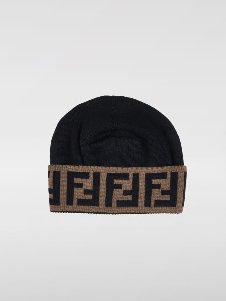 Hat man Fendi