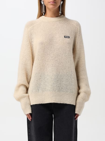 Sweater woman Rotate