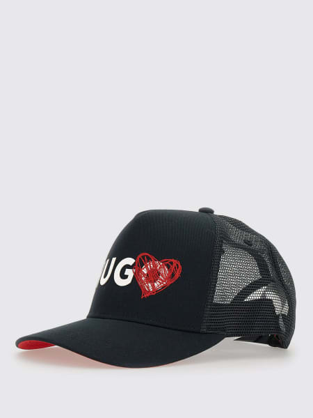 Cappello Hugo in cotone e nylon a rete con cuore ricamato >