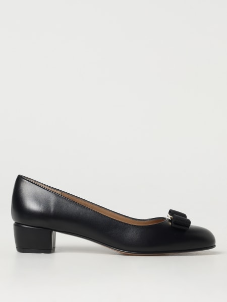 Туфли на каблуке Женское Ferragamo>
