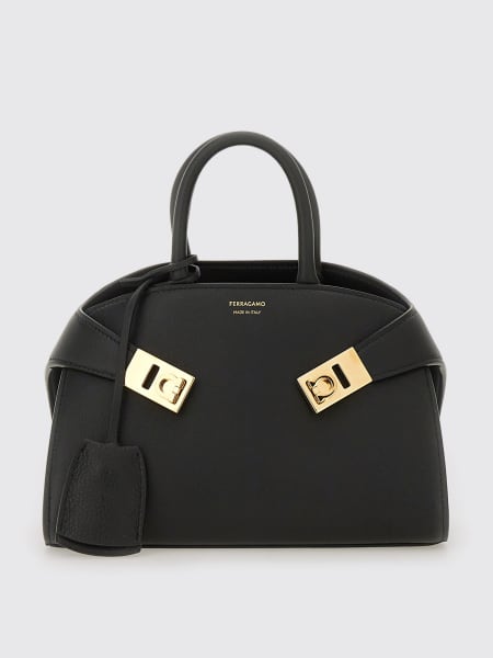 【送料&関税込】Ferragamo Salvatore Bags.. 20718527_56949877_1000.jpg