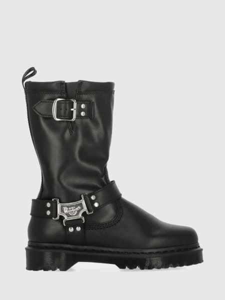 Boots woman Dr. Martens