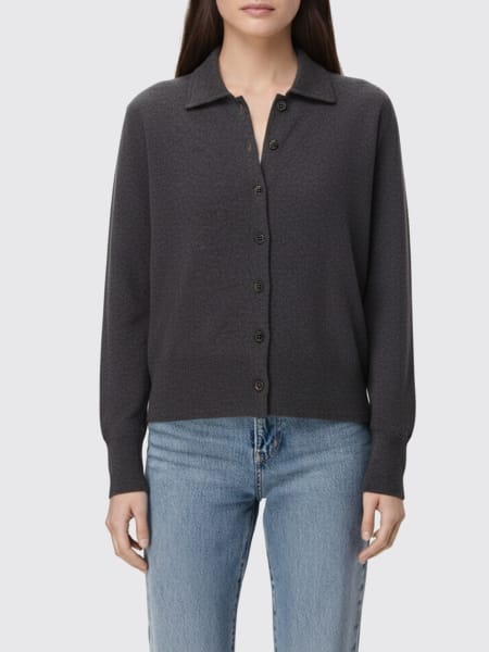 Sweater woman Lisa Yang