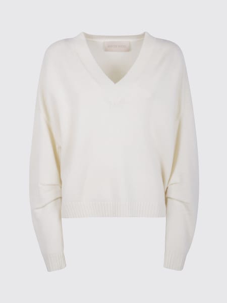 Sweater woman Circus Hotel