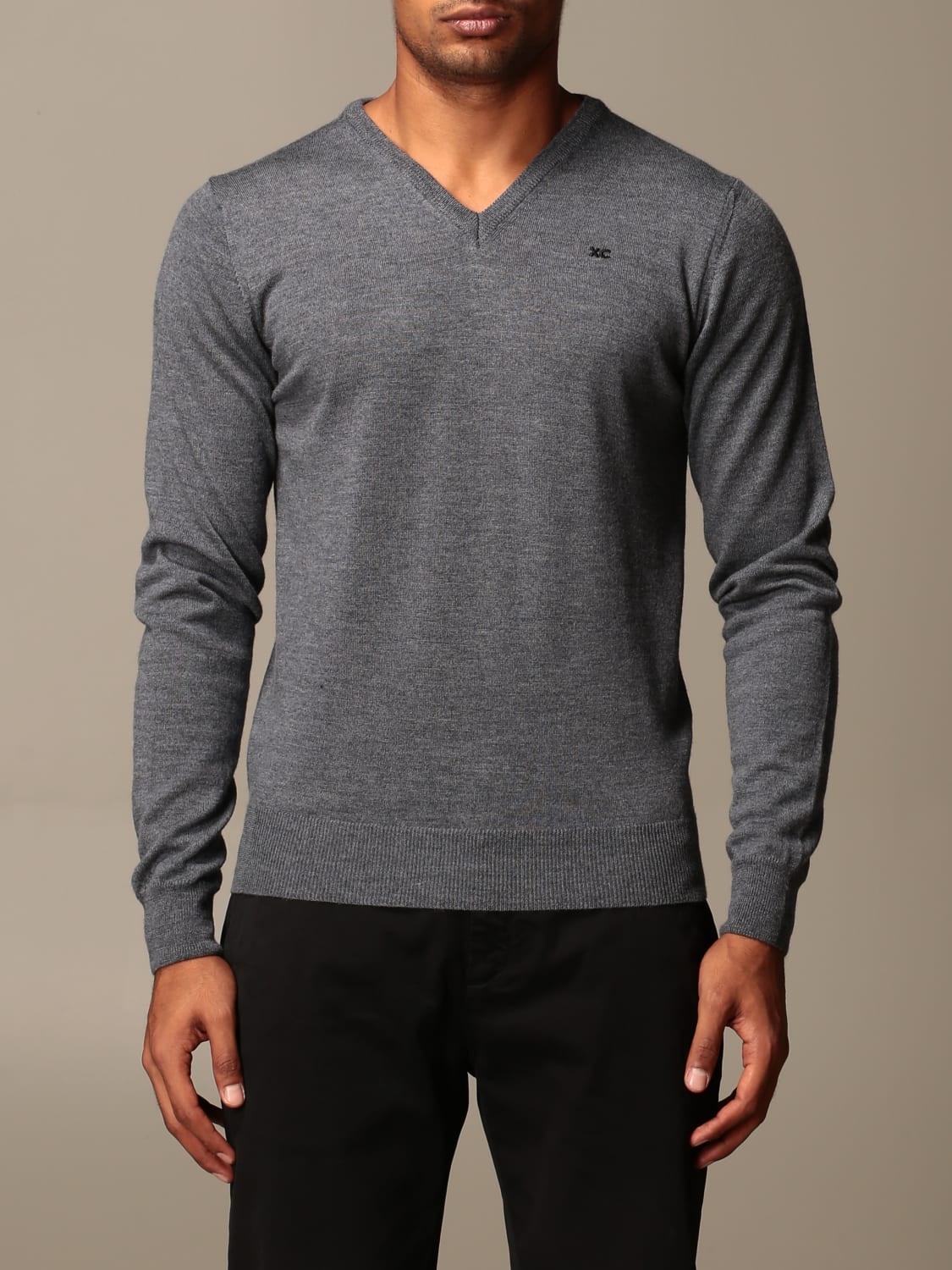 XC SWEATER: XC V-neck sweater in extrafine Merino wool, Charcoal - Img 1