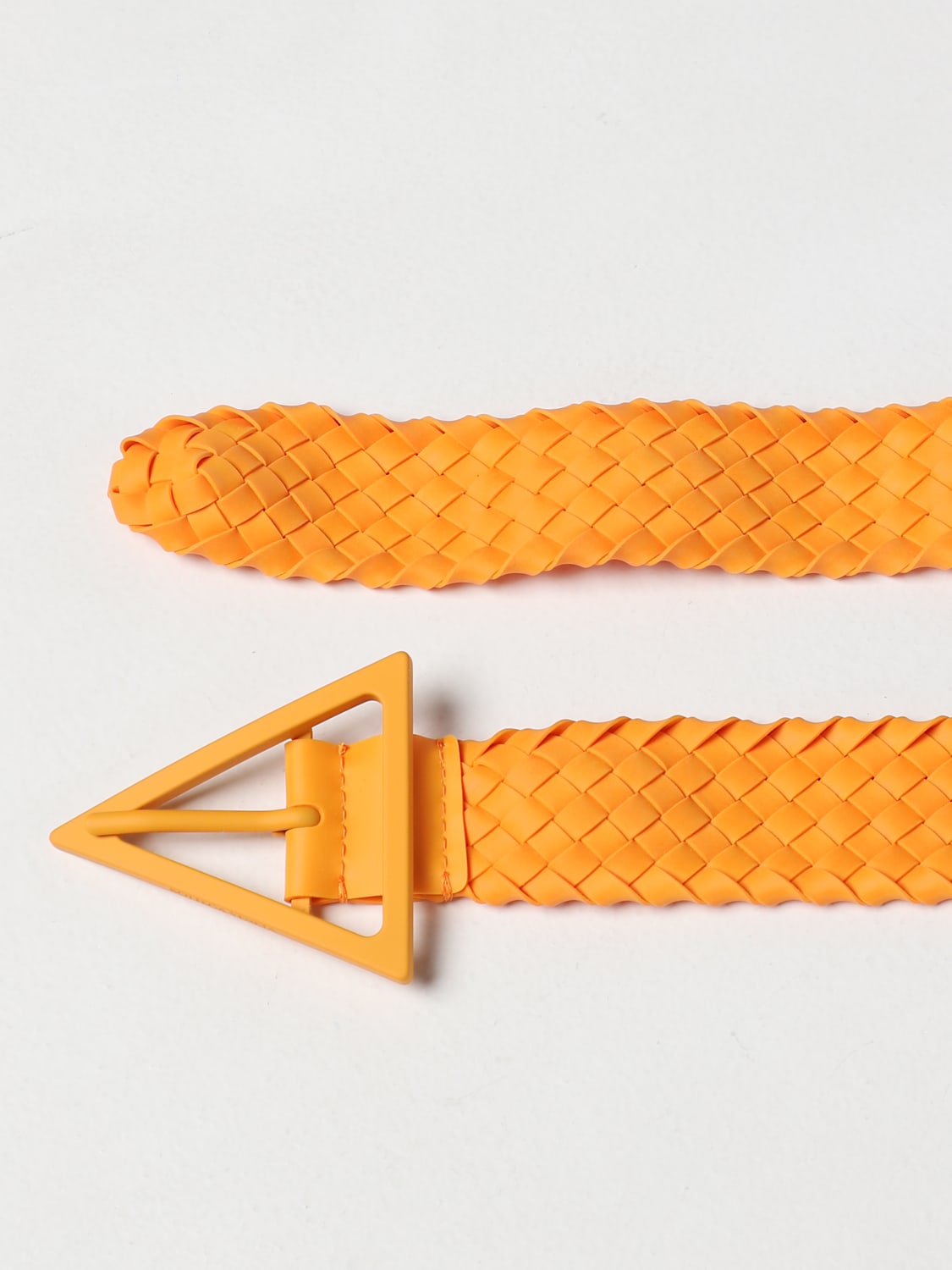 BOTTEGA VENETA CINTURÓN: Cinturón de Bottega Veneta en caucho entrelazado, Naranja - Img 2