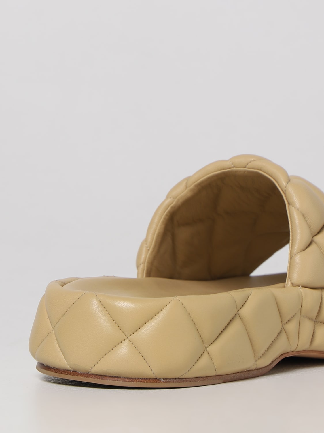 BOTTEGA VENETA SANDALI: Sandalo Padded Bottega Veneta in pelle matelassé, Beige - Img 3