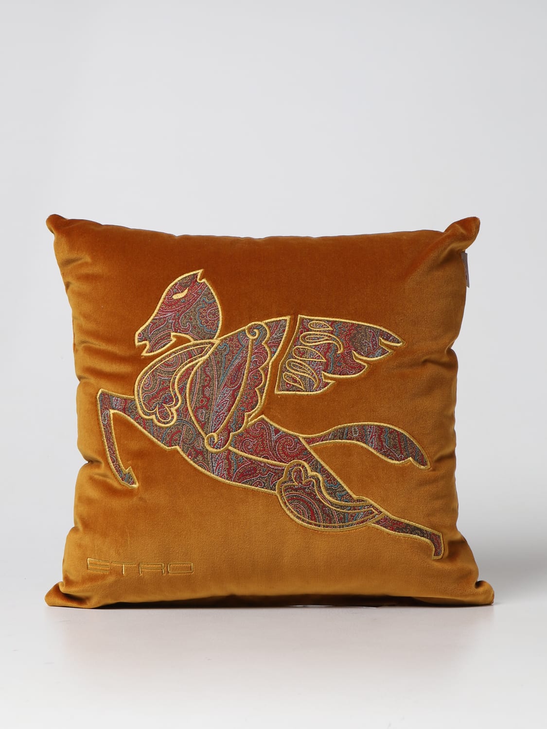 ETRO HOME: пОДУШКА Товары для дома - Желтый | Etro Home Cushions 49551 9920  на сайте GIGLIO.COM