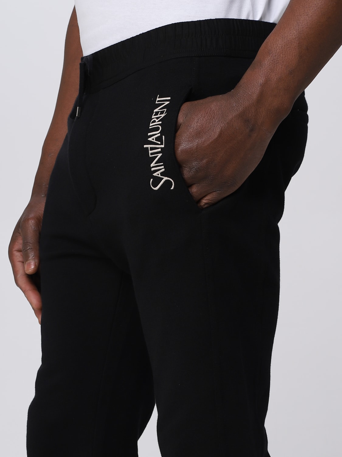 SAINT LAURENT:パンツ メンズ - ブラック | GIGLIO.COM SAINT LAURENT:パンツ メンズ - ブラック | GIGLIO.COM