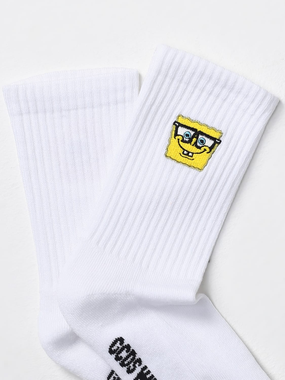 GCDS CALZE: Calze SpongeBob x GCDS in cotone con patch, Bianco - Img 2