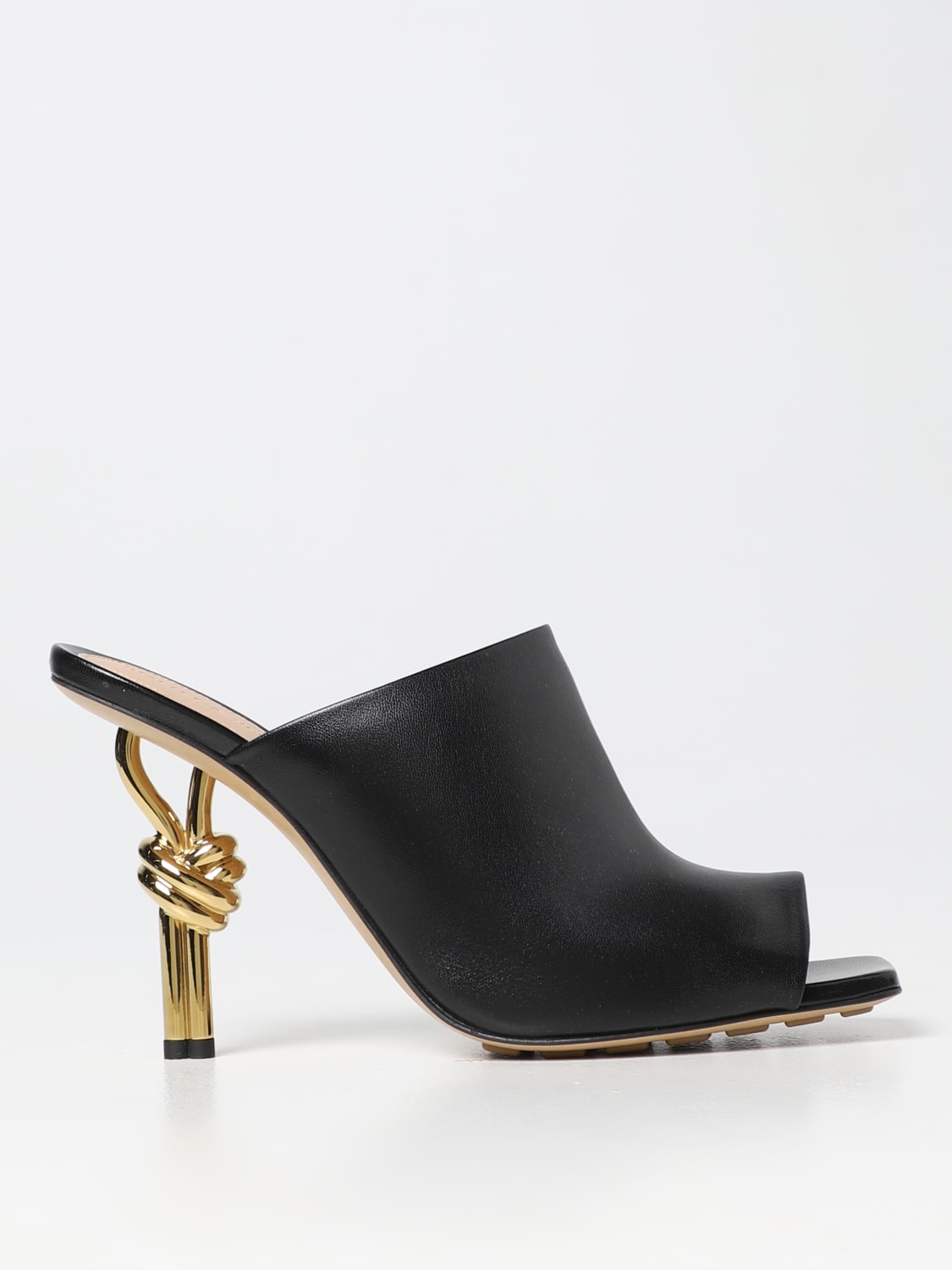 BOTTEGA VENETA HEELED SANDALS: Knot Bottega Veneta mules in leather, Black - Img 1