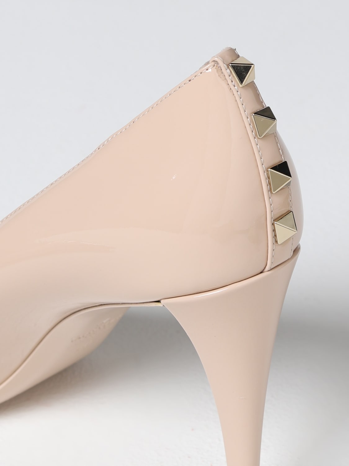 VALENTINO GARAVANI PUMPS: Valentino Garavani Rockstud pumps in patent leather, Pink - Img 5