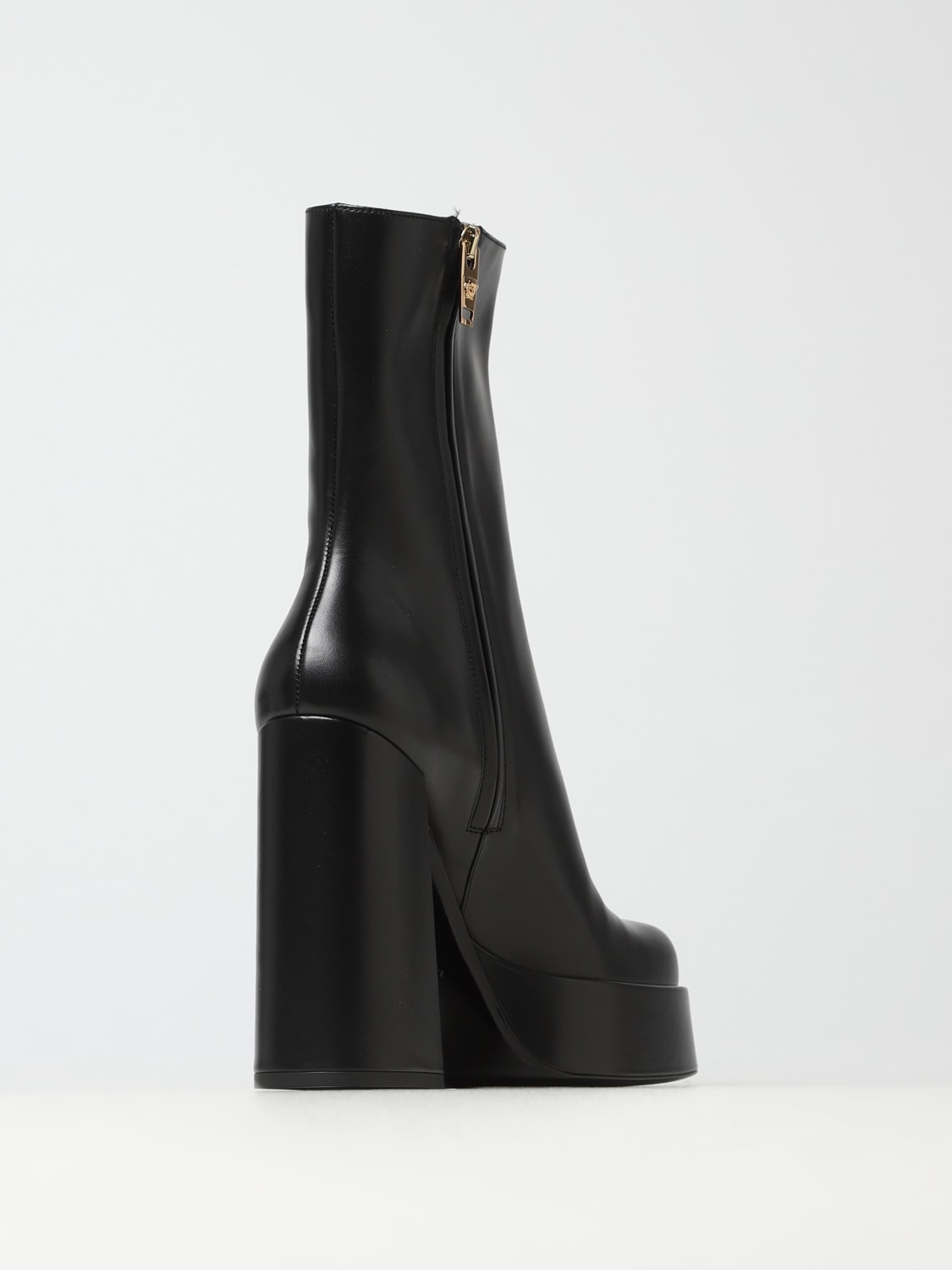 VERSACE FLAT ANKLE BOOTS: Versace ankle boots in smooth leather, Black - Img 3