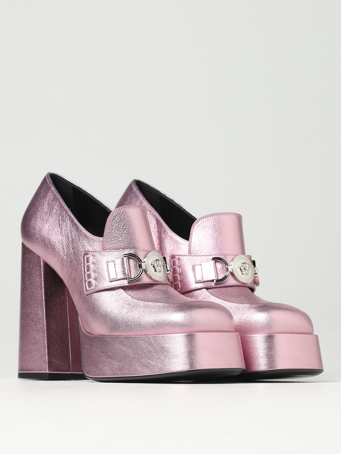 VERSACE HIGH HEEL SHOES: Versace Medusa '95 pumps in micro-grain laminated leather, Pink - Img 2