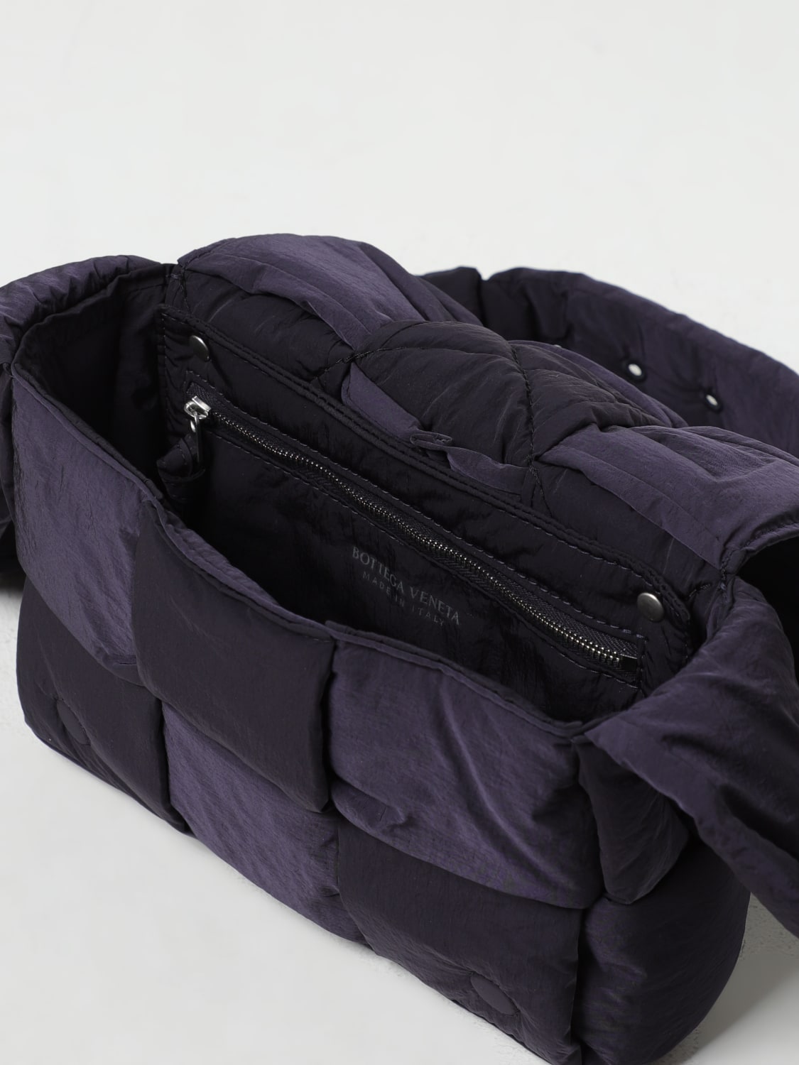 BOTTEGA VENETA BORSA A TRACOLLA: Borsa Tech Cassette Bottega Veneta in nylon intrecciato, Blue - Img 4