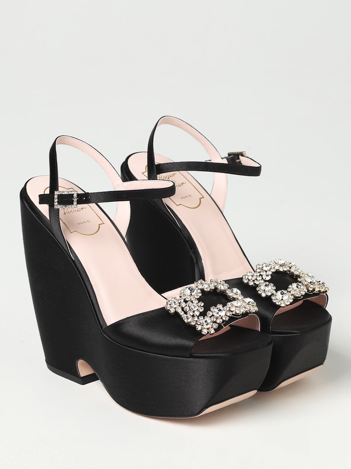 ROGER VIVIER SCARPE CON ZEPPA: Sandalo con zeppa Choc Flower Strass Roger Vivier in raso di misto seta, Nero - Img 2