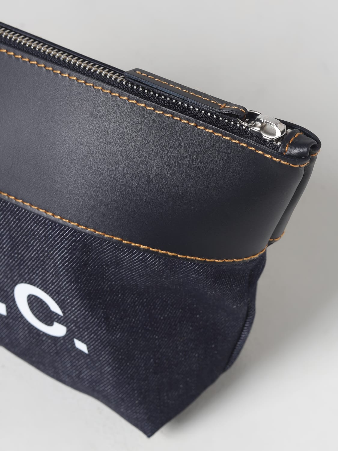 A.P.C. TROUSSES DE TOILETTE: Sac homme A.P.C., Bleu - Img 3