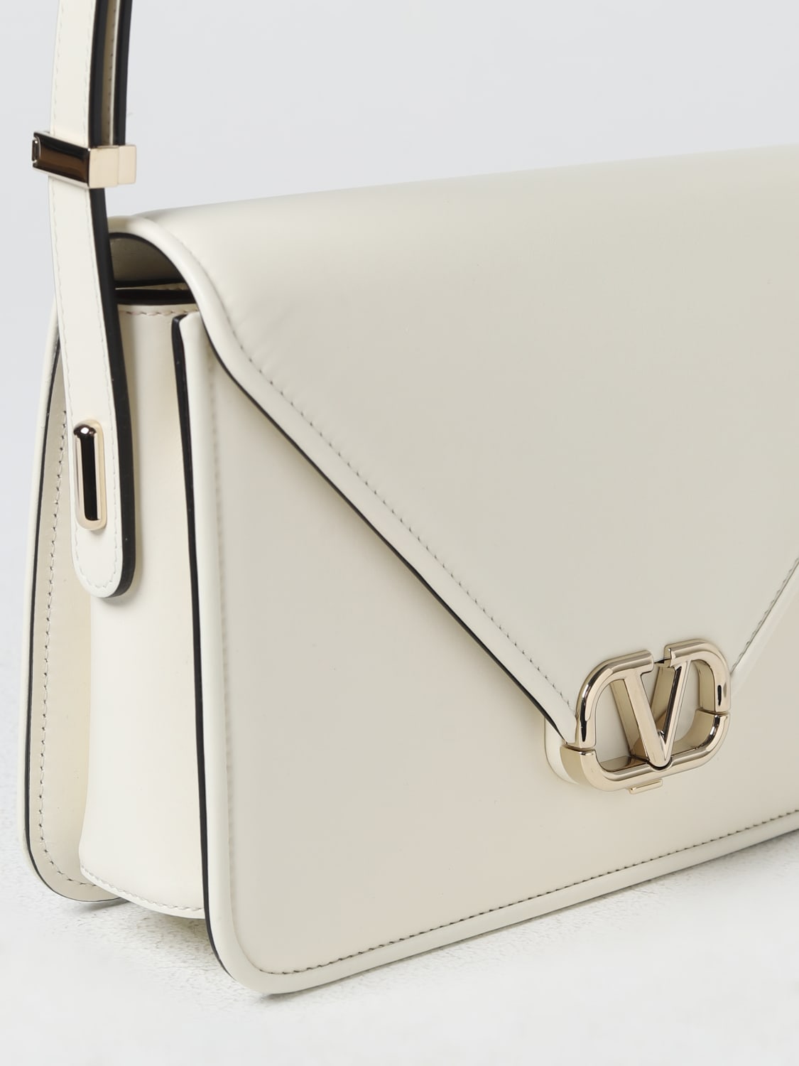 VALENTINO GARAVANI SHOULDER BAG: Valentino Garavani Letter Bag in leather, Yellow Cream - Img 3