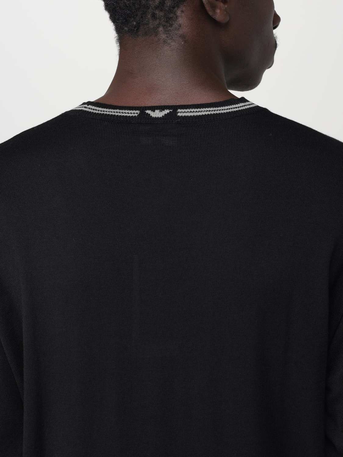 EMPORIO ARMANI MAGLIA: Maglia Emporio Armani in lana con logo, Nero 2 - Img 4