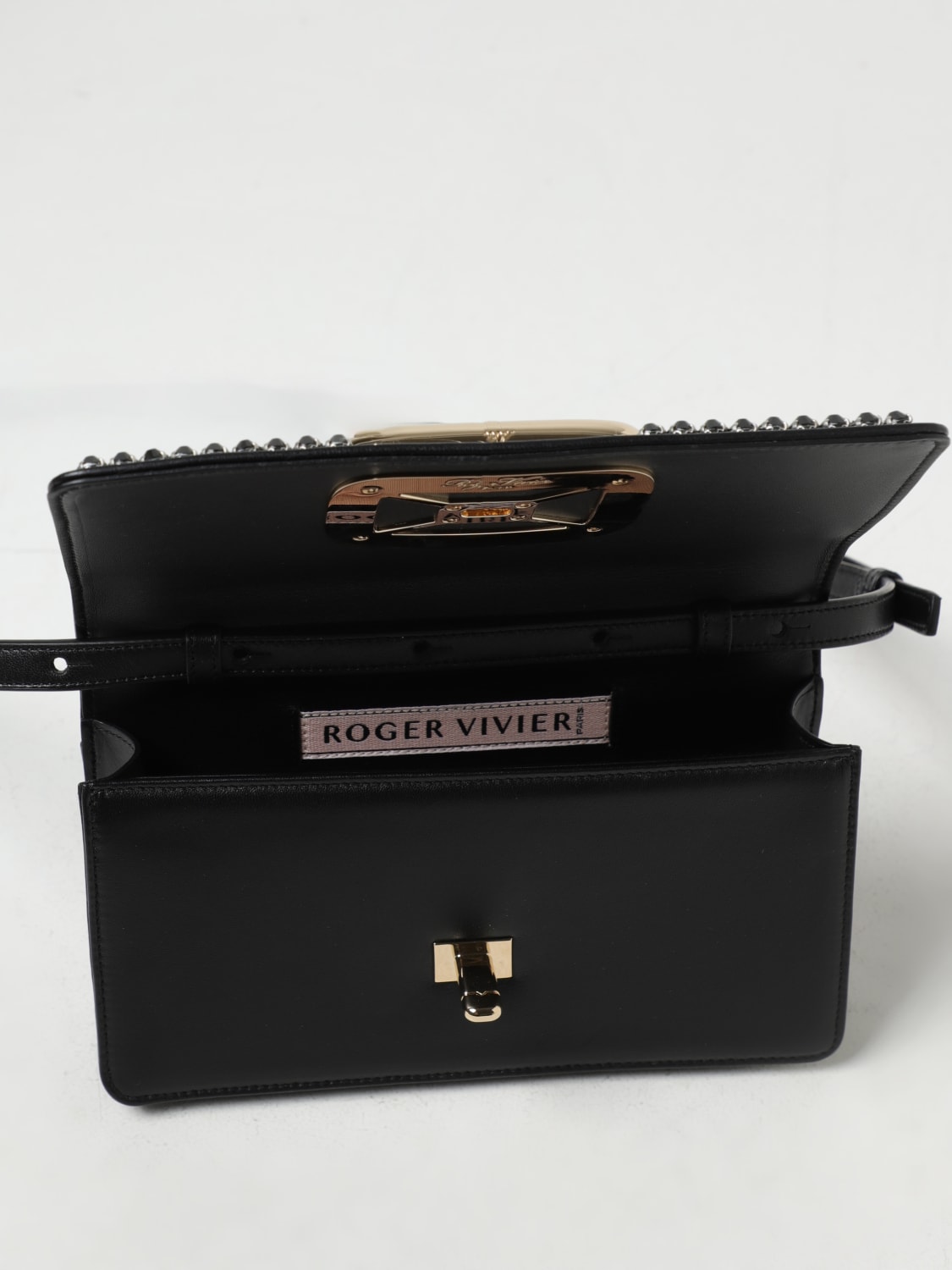 ROGER VIVIER BORSE A TRACOLLA: Borsa Viv' Choc Disco Roger Vivier in nappa, Nero - Img 4