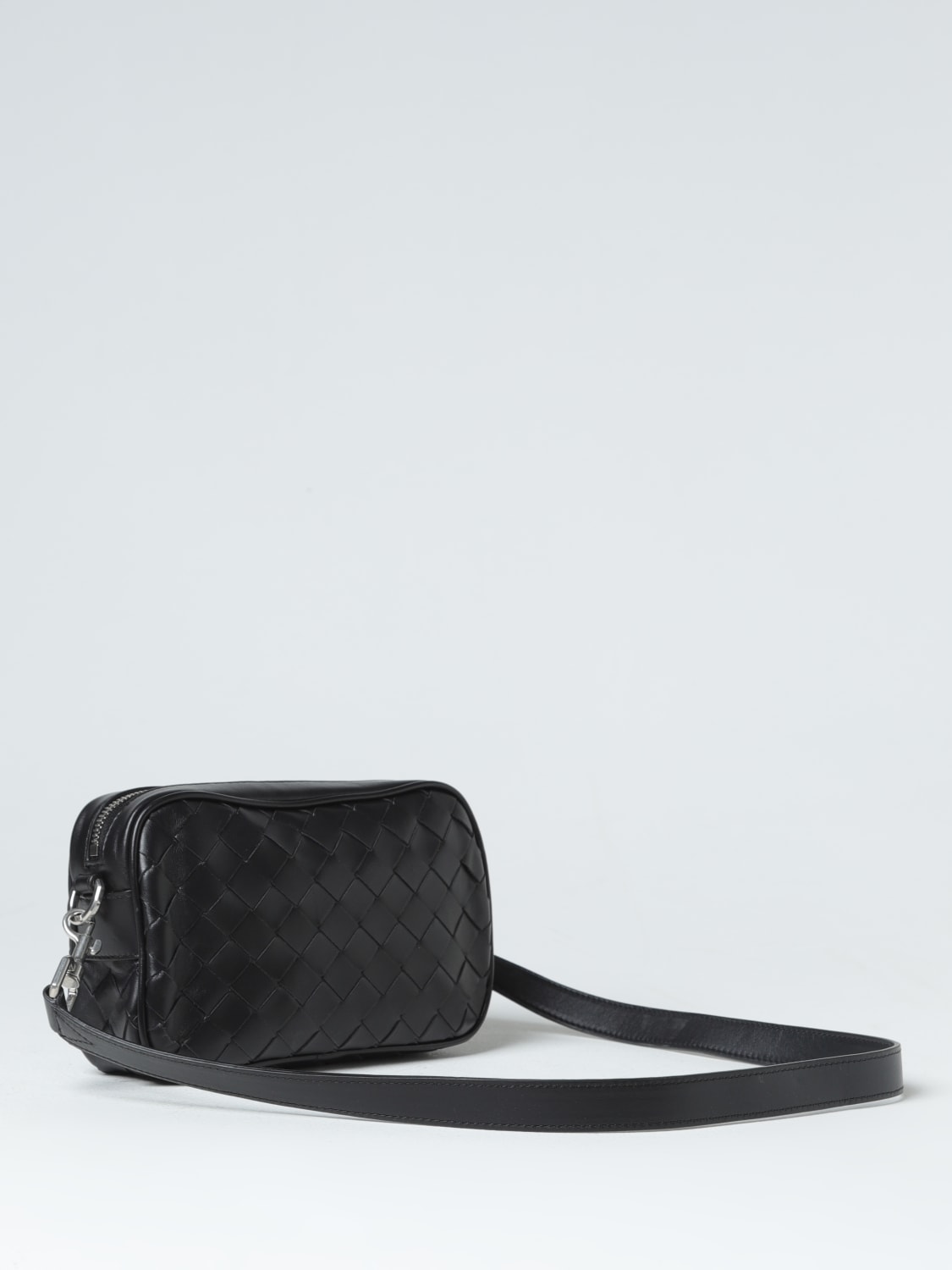 BOTTEGA VENETA SHOULDER BAG: Bottega Veneta bag in woven leather, Black - Img 2