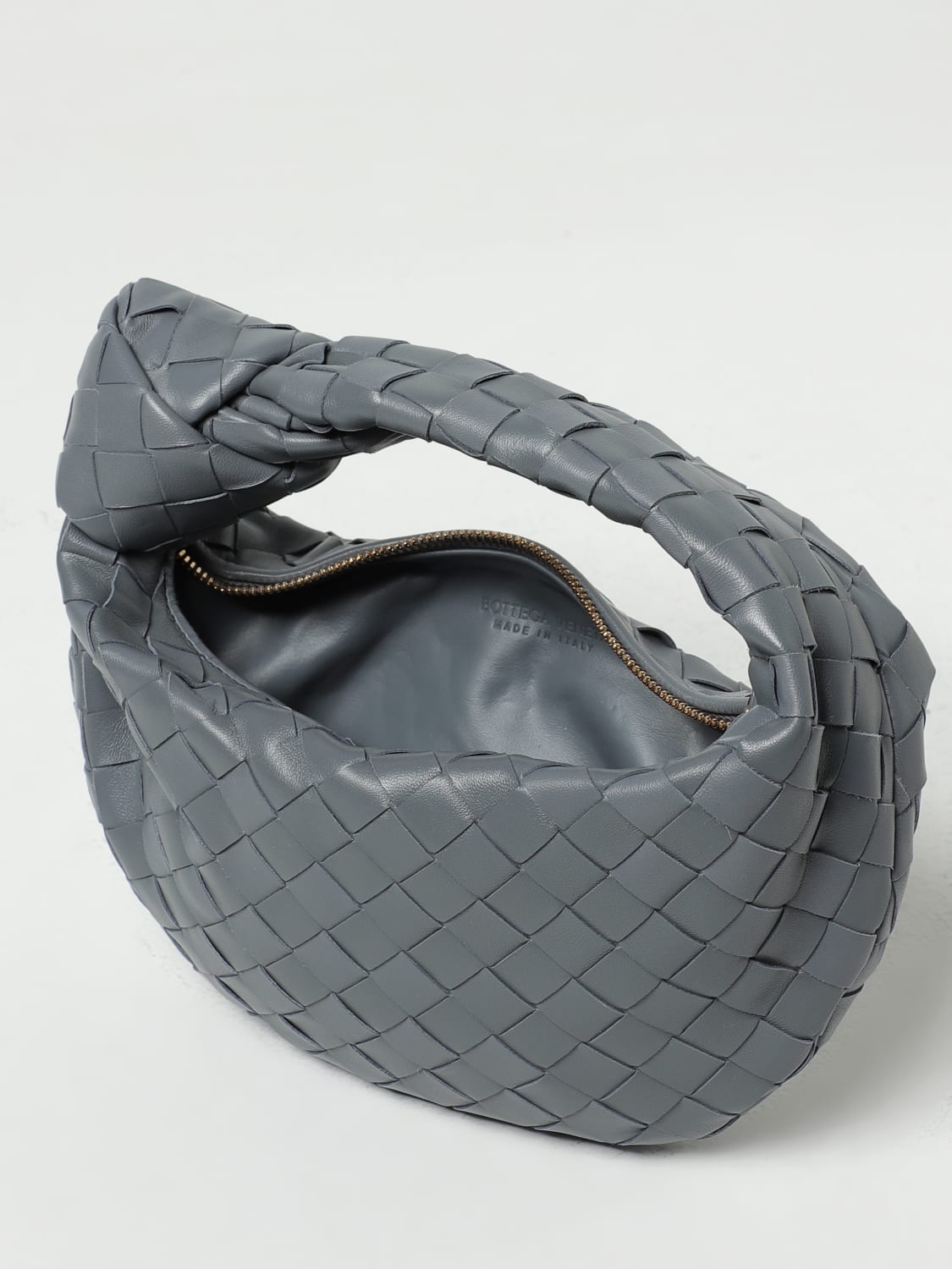 BOTTEGA VENETA MINI BAG: Bottega Veneta Jodie bag in woven nappa, Grey - Img 4