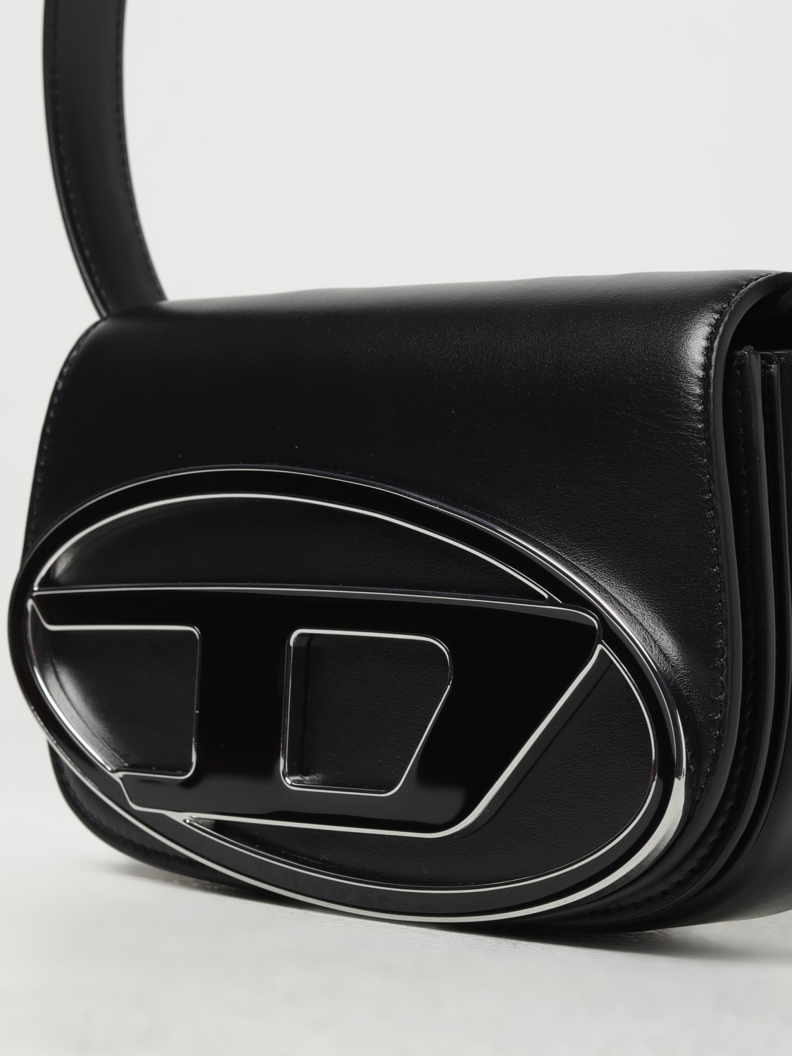 DIESEL: Shoulder bag woman - Black | Diesel mini bag X08396PR818