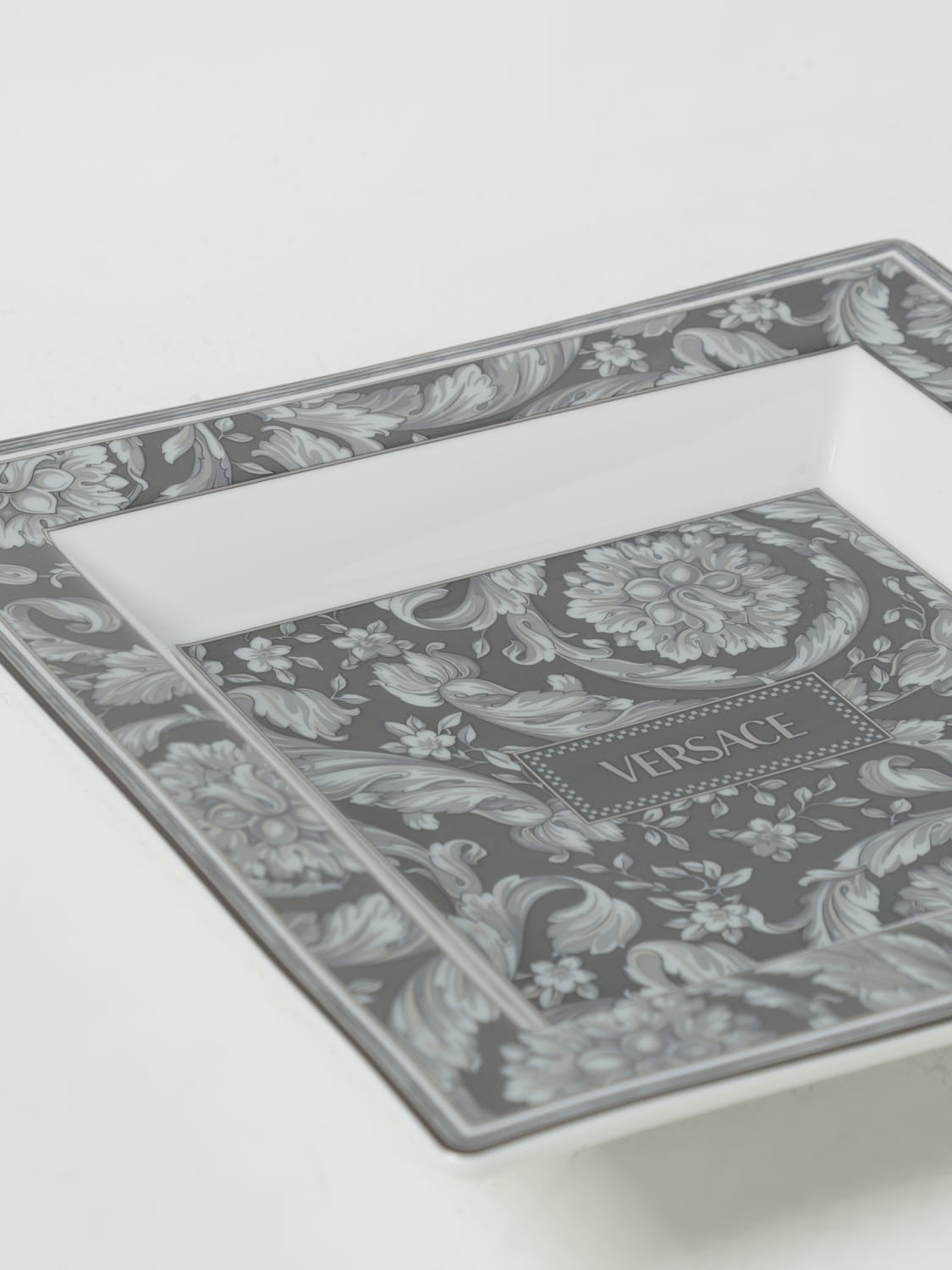 VERSACE HOME DESK ACCESSORIES: Desk accessories lifestyle Versace Home, ブラック - Img 3