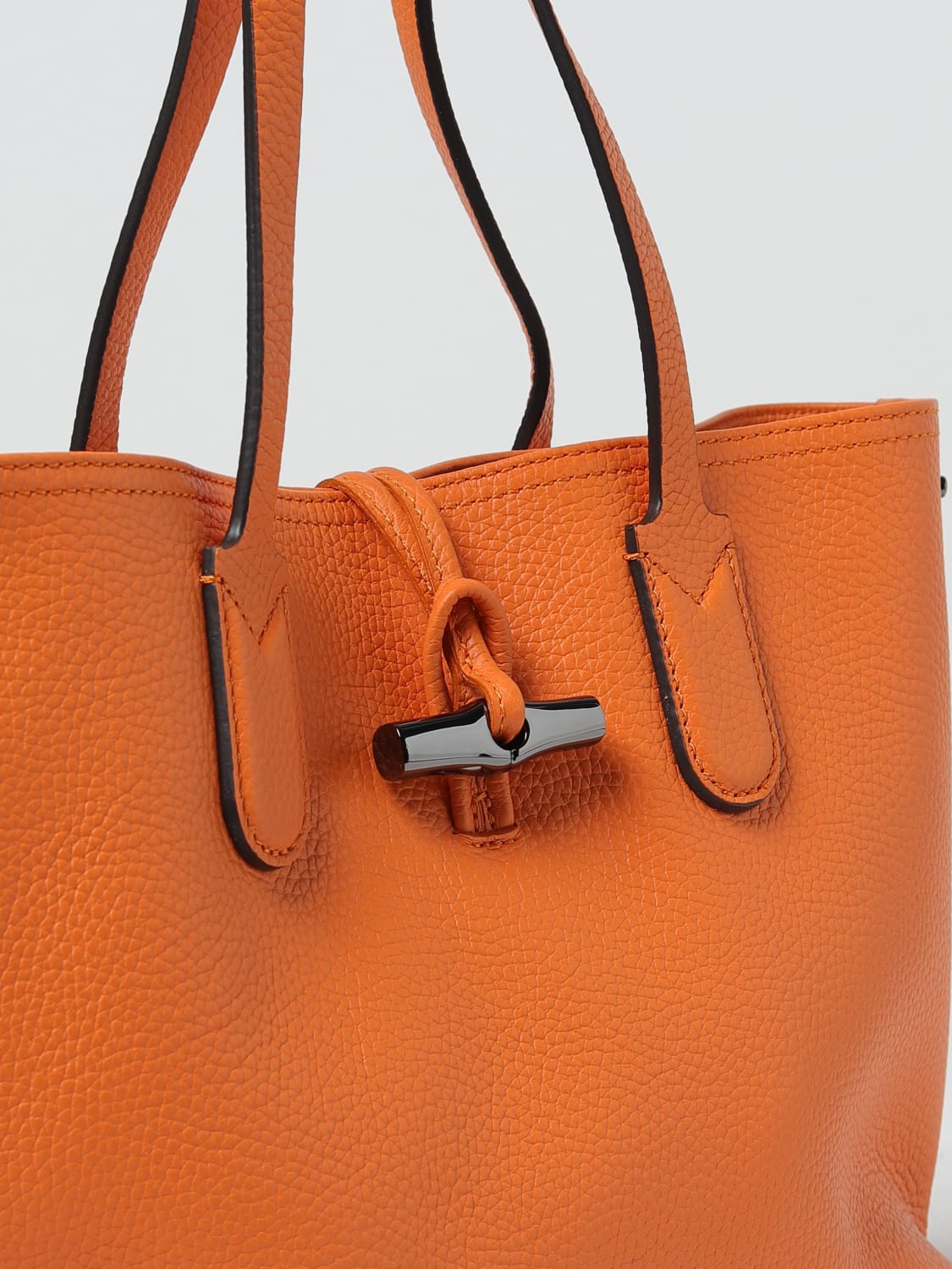 LONGCHAMP BORSA A SPALLA: Borsa Roseau Essential Longchamp in pelle a grana con logo, Arancione - Img 3