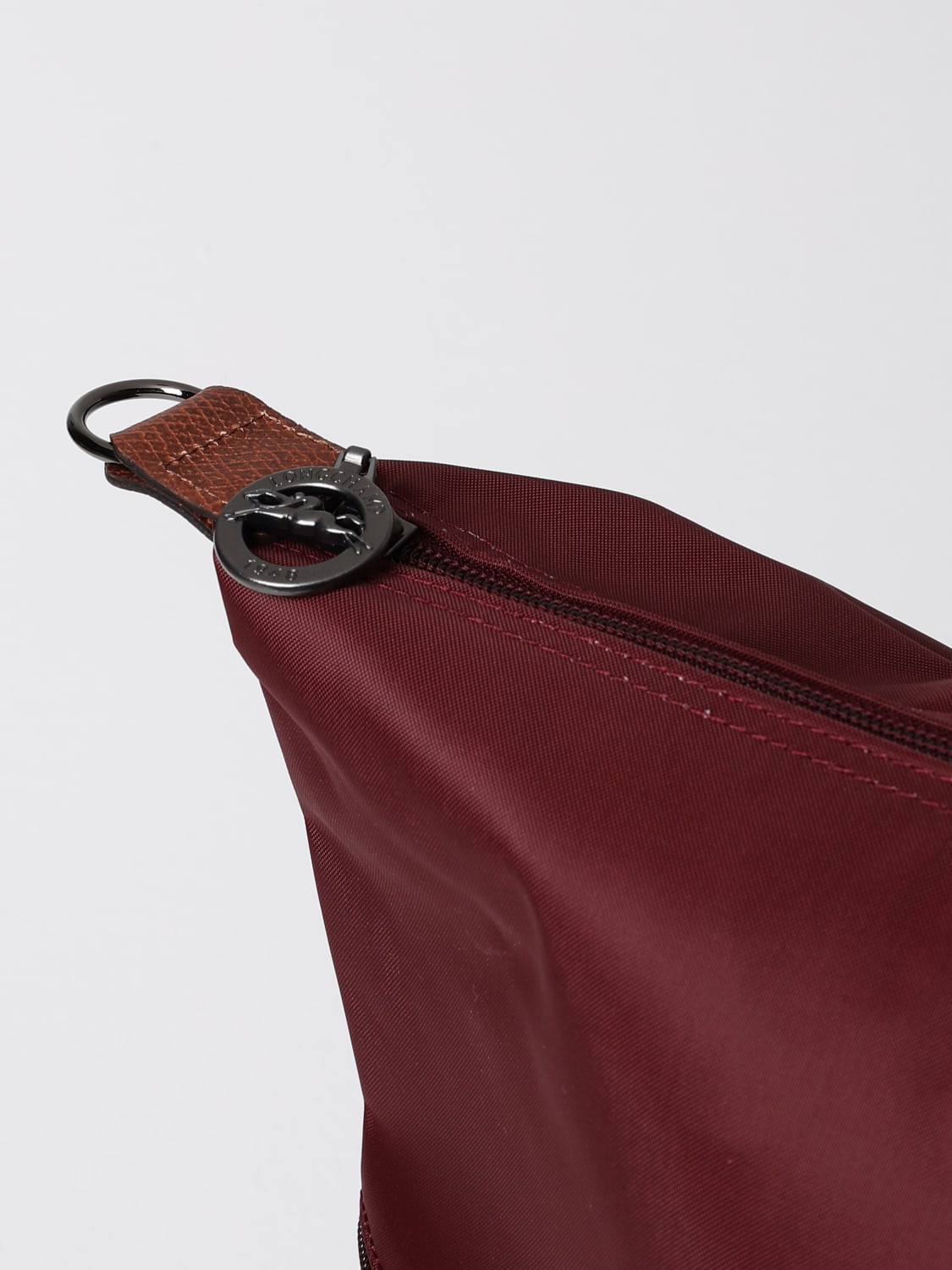 LONGCHAMP TRAVEL CASE: Longchamp Le Pliage travel bag in recycled nylon and leather, Burgundy - Img 3