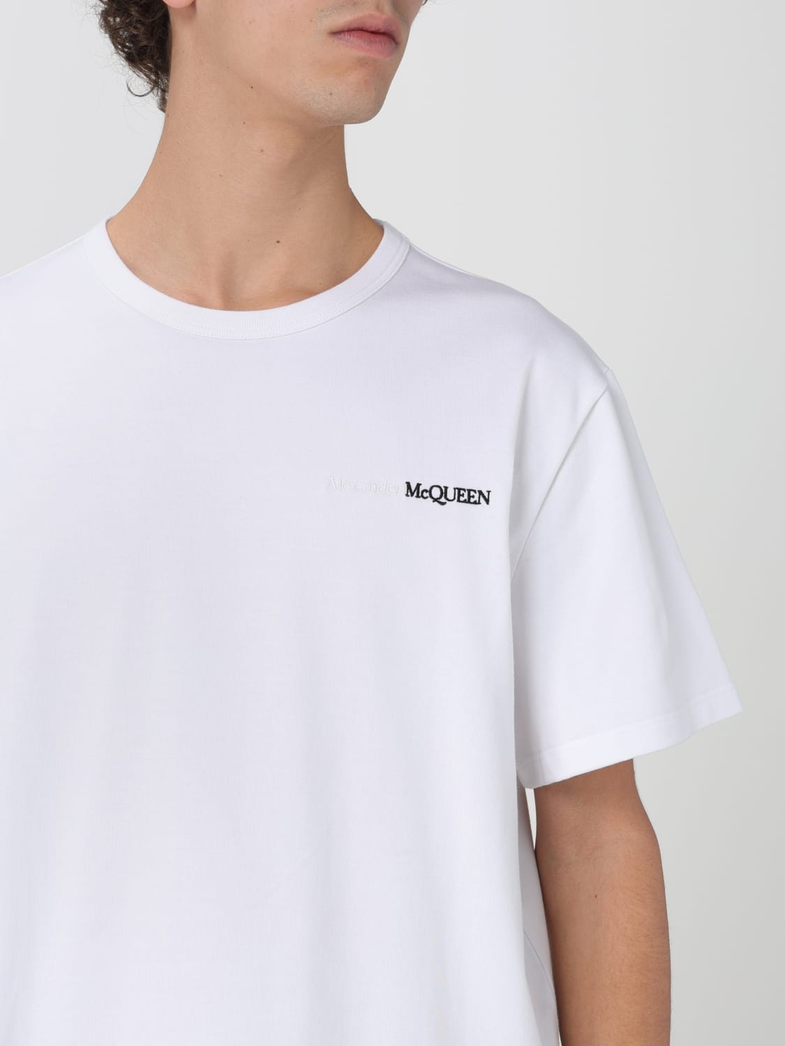 ALEXANDER MCQUEEN: T-shirt men - White | Alexander McQueen t-shirt  776281QXAAB online at GIGLIO.COM