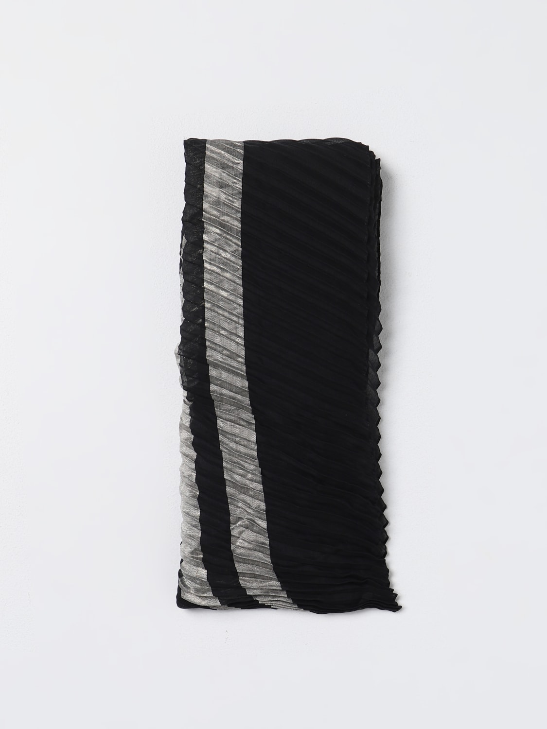 スカーフ EMPORIO ARMANI Woman Scarf Champagne 6352884R313 09951 Emporio Armani Outlet: Neck scarf woman - Black | Emporio