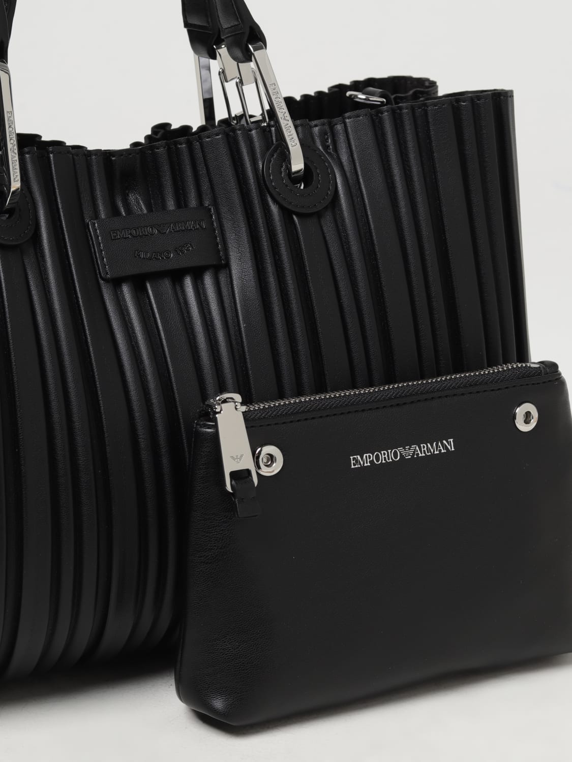 EMPORIO ARMANI BORSA TOTE: Borsa Emporio Armani in pelle sintetica riciclata, Nero - Img 3