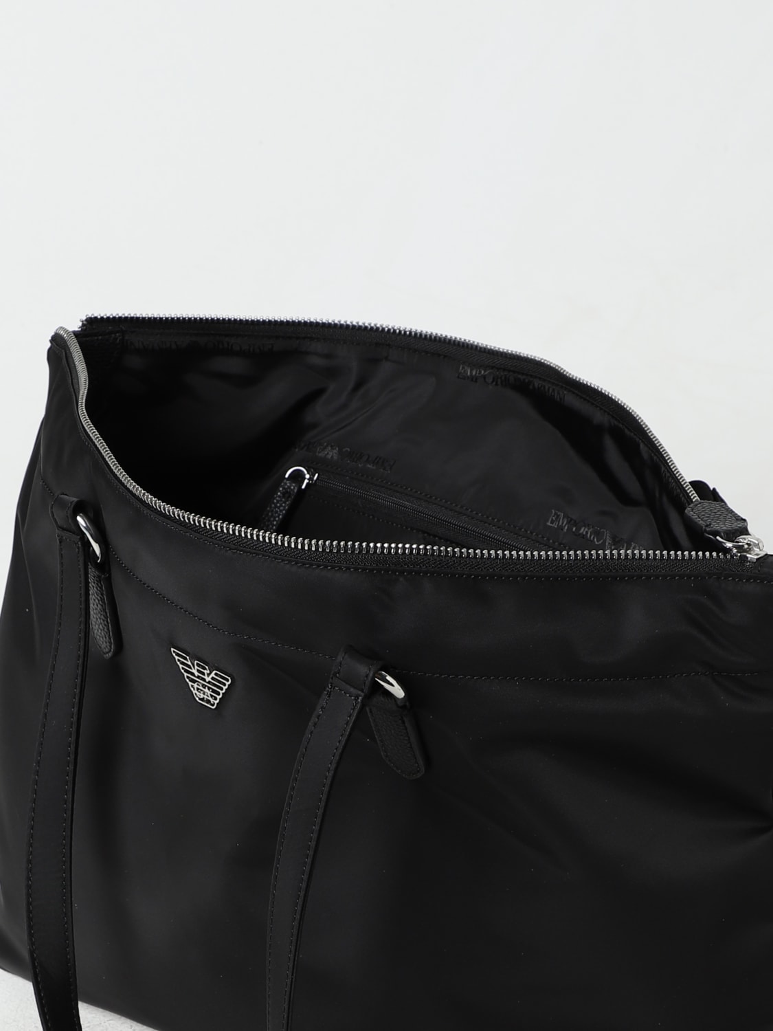 人気便利グッズ EMPORIO ARMANI：ショルダーバッグ レディース - ブラック バッグ