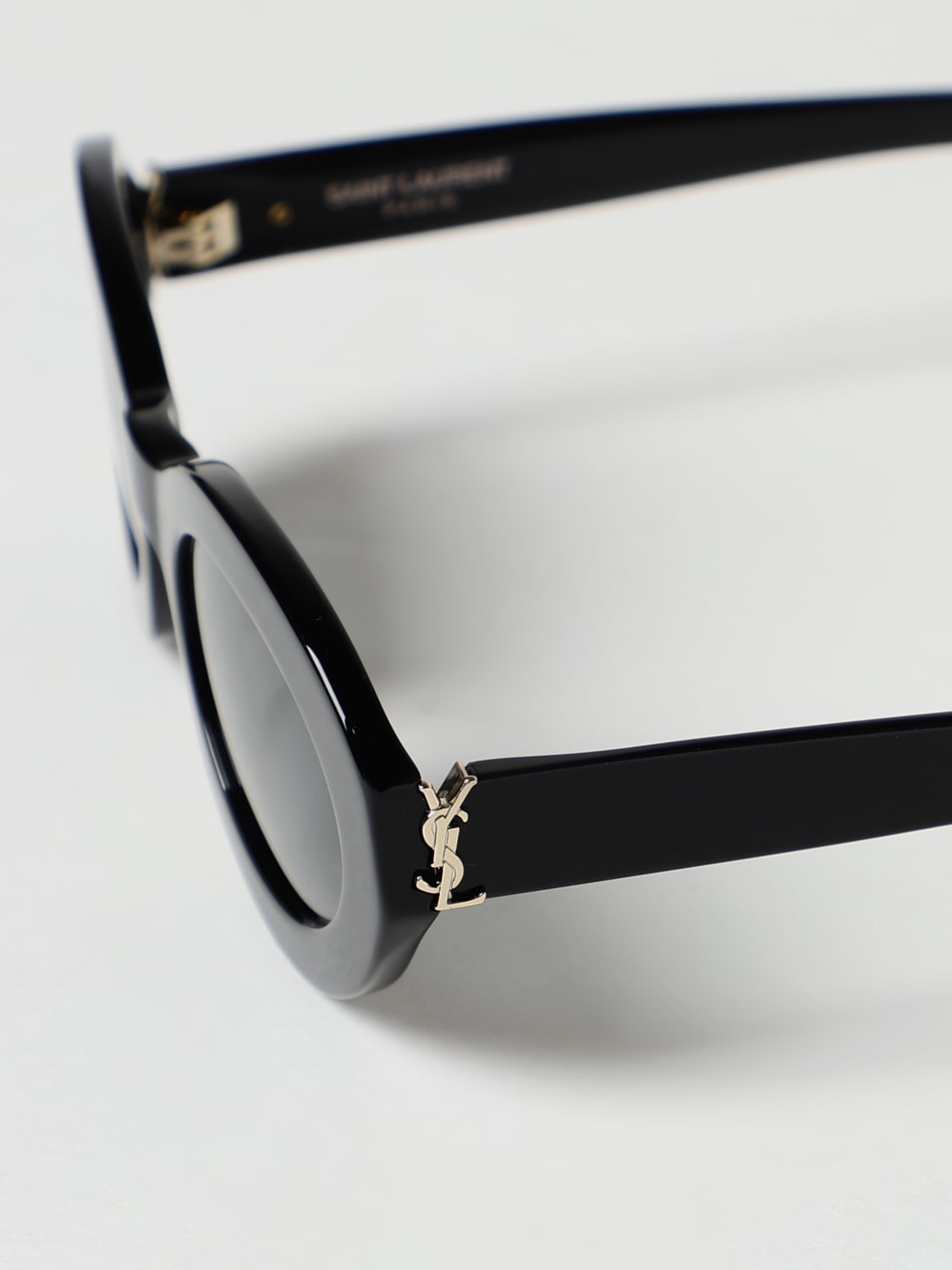 サングラス Saint Laurent SUN GLASS (810622Y9956 1000) Saint Laurent Rectangular Sunglasses in Black | REVOLVE