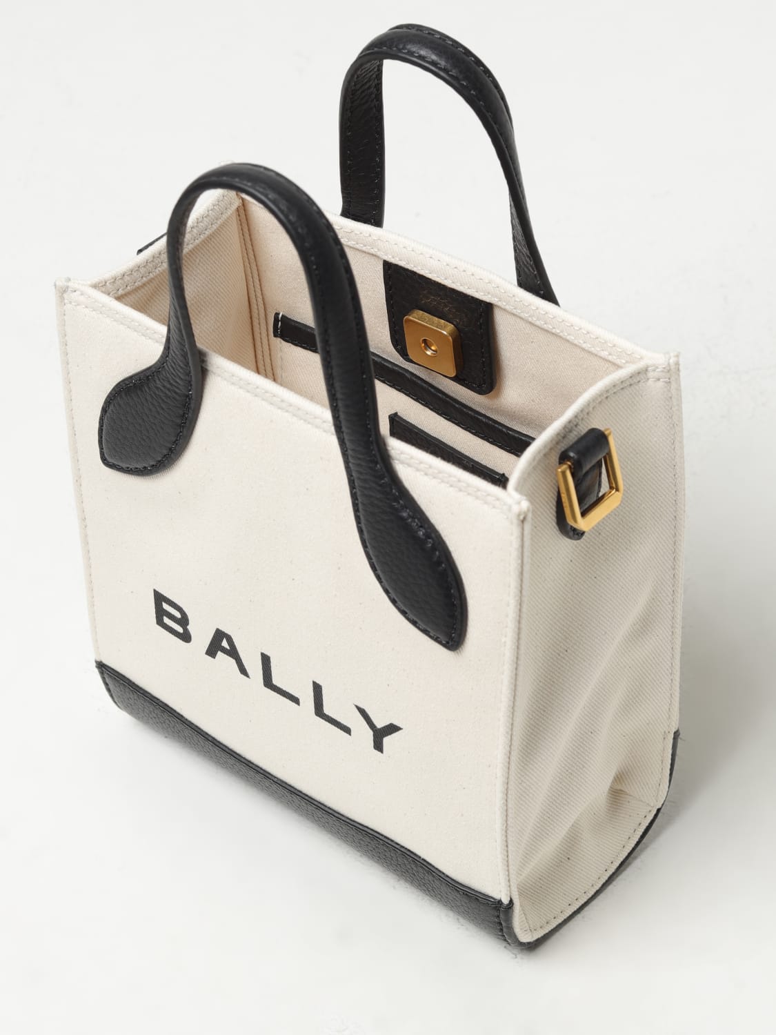 bally ミニバッグ コレクション