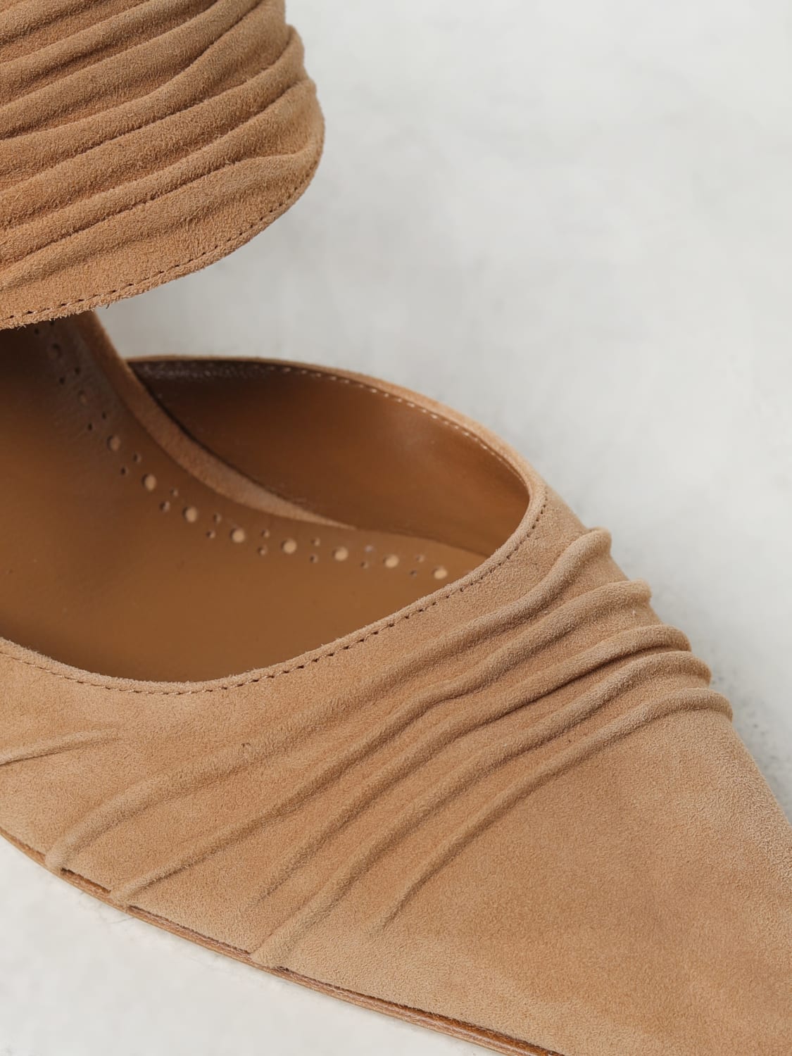 MANOLO BLAHNIK HIGH HEEL SHOES: Manolo Blahnik mules in suede, Camel - Img 4