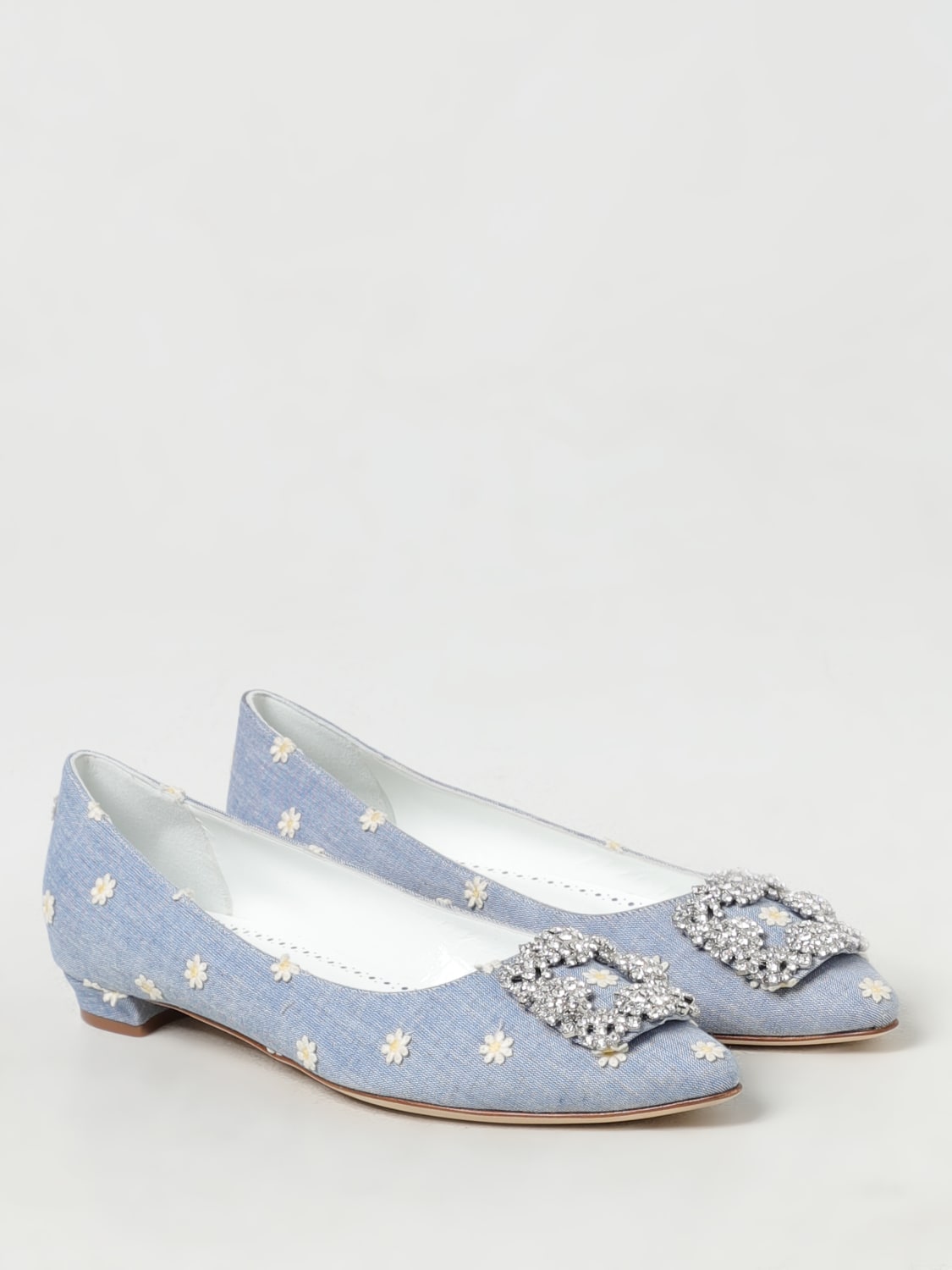 MANOLO BLAHNIK BALLERINE: Ballerina Pea Chambray Manolo Blahnik in raso con fiori ricamati , Denim - Img 2